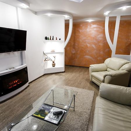 Apartment "A&V-Surganova" 明斯克 外观 照片