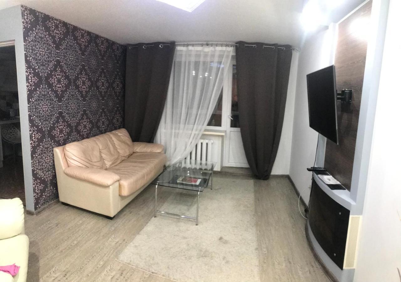 Apartment "A&V-Surganova" 明斯克 外观 照片