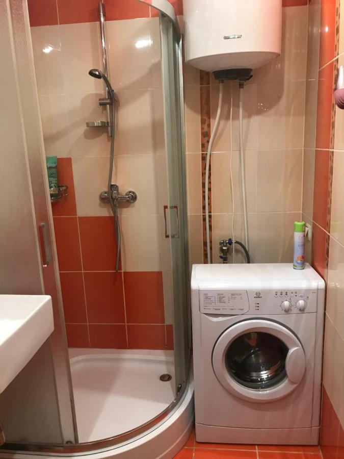 Apartment "A&V-Surganova" 明斯克 外观 照片